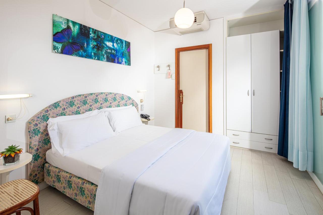 Hotel Alexander Bibione Exterior photo